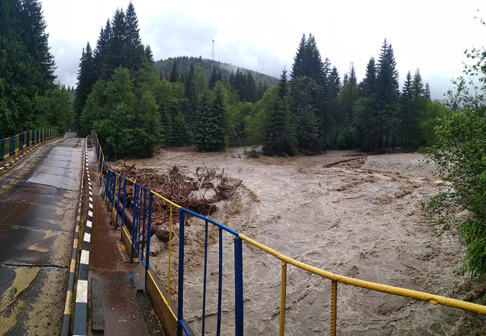 В Осмолоді через відходи “просів” міст (ФОТОФАКТ)