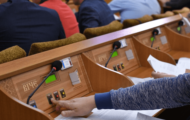 Послабити негативні наслідки пандемії: депутати прийняли Програму стимулювання економіки Франківської ОТГ