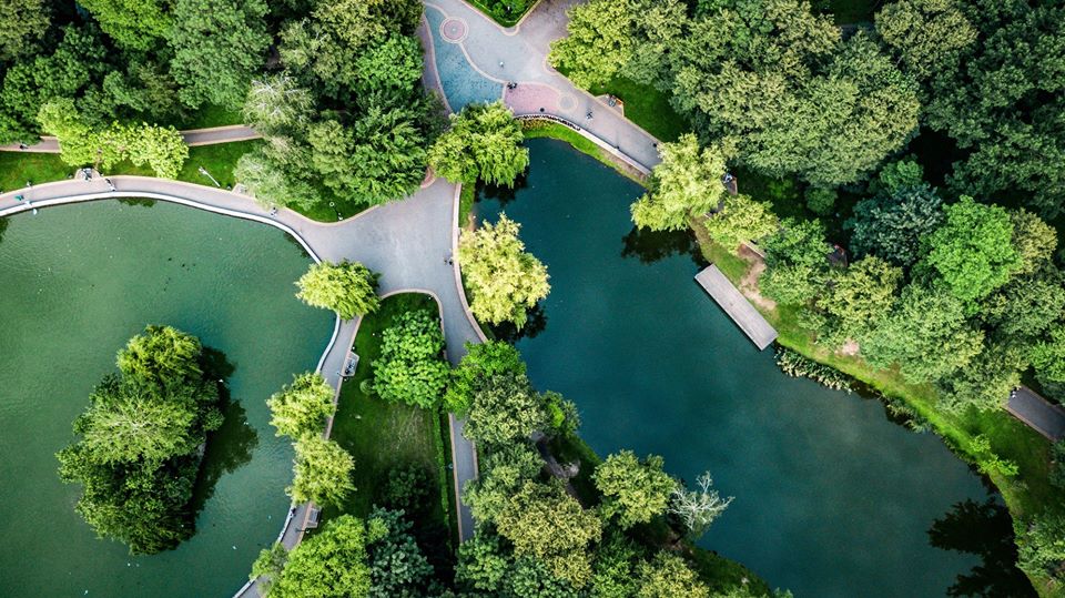 Франківець показав красу літнього парку з висоти пташиного польоту (ФОТО)