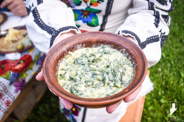 Пісні, танці, промисли та смачне частування: у Вигоді провели онлайн-фестиваль бойківської культури (ФОТО)