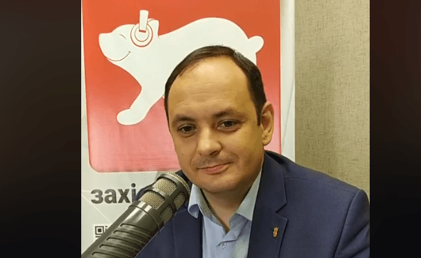 У деяких франківських вчителів знайшли підроблені COVID-сертифікати: Марцінків відправив їх у поліцію