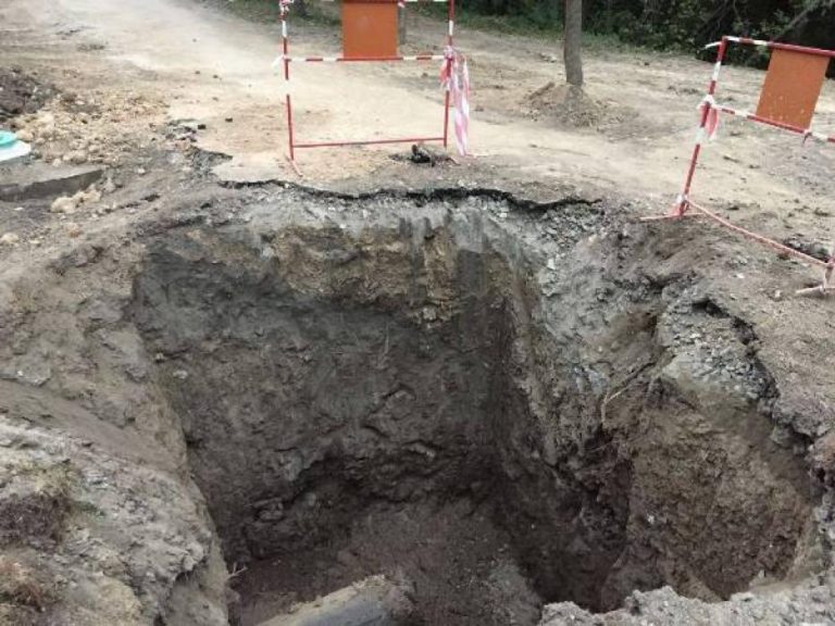 Щоденні штрафи керівникам КП та ями біля підприємств: мер вигадав спосіб боротьби з розкопками