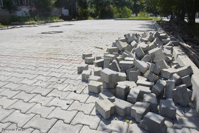 Пощастить лише десятьом: у мерії назвали вулиці Франківська, які ремонтуватимуть у 2021