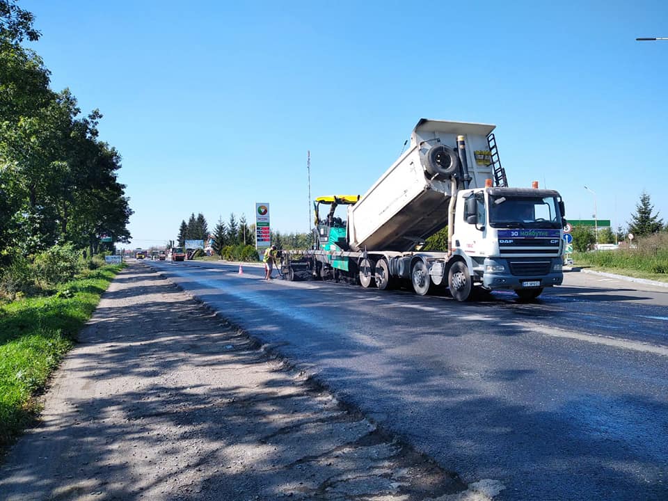 Ремонт дороги національного значення триває на Снятинщині (ФОТО)