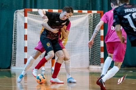 Впевнена перемога: франківські футзалісти “відвантажили” дев’ять м’ячів у ворота хмельницького “Сокола” (ВІДЕО)