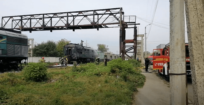 У Франківську загорівся тепловоз (ВІДЕО)