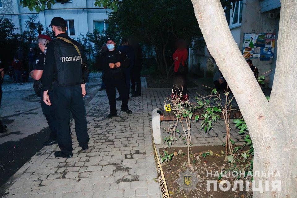 Поліцейські затримали хулігана, який стріляв у прикарпатця  (ФОТО)