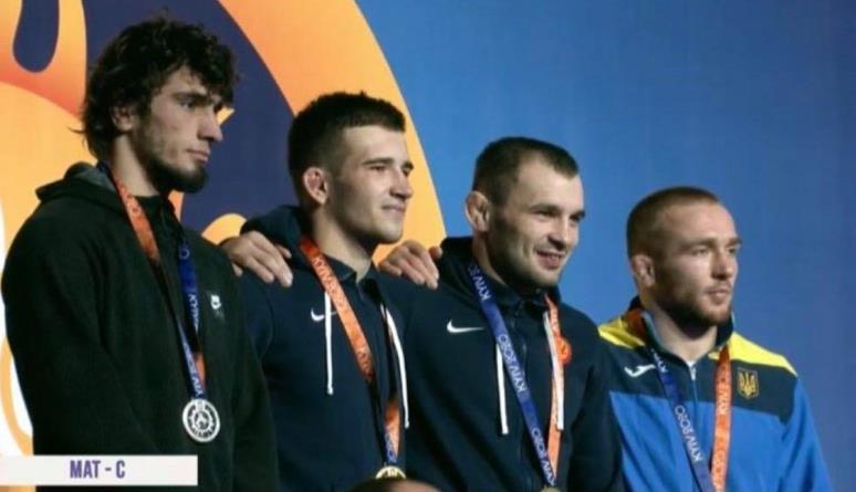 Прикарпатські спортсмени вибороли “золото” на змаганнях з вільної боротьби (ФОТО)