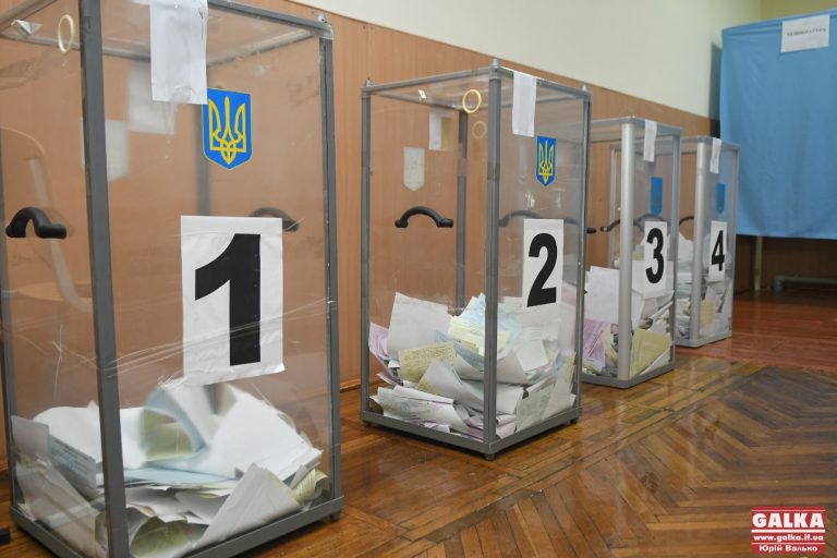 74% українців за кордоном хочуть голосувати, але чверть не знає, як це зробити — дослідження ОПОРИ