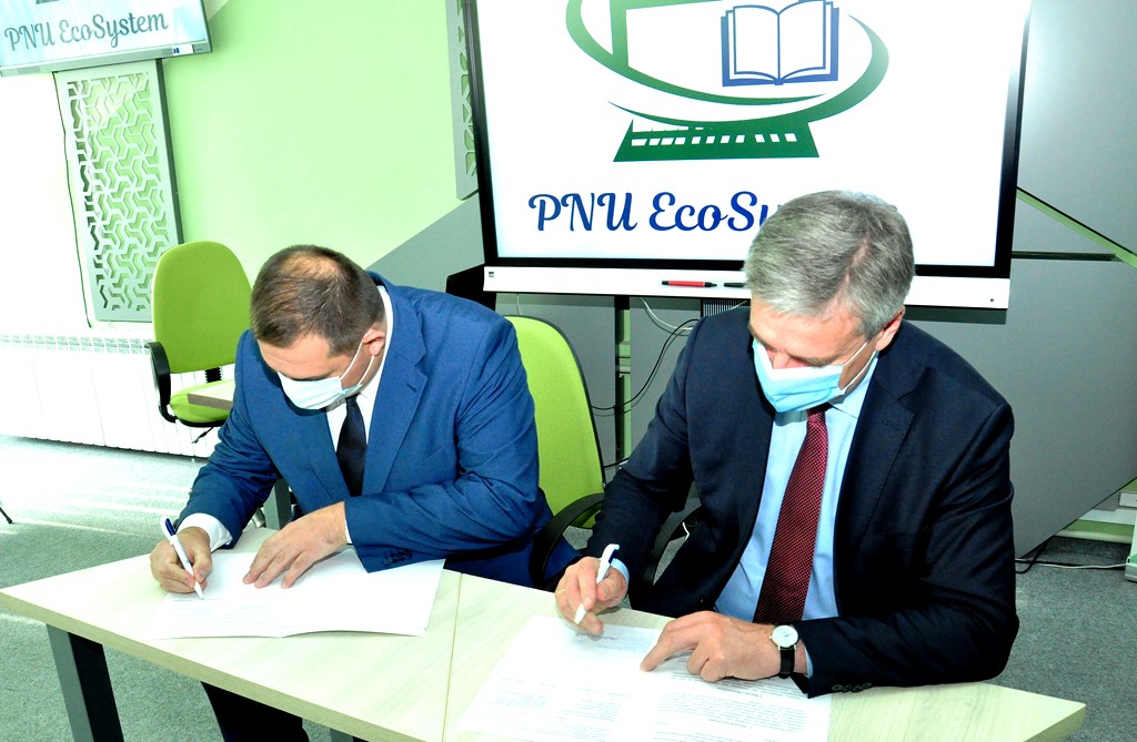 Психологи франківського вишу навчали працівників тюрем розпізнавати суїцидальні настрої серед в’язнів (ФОТО)