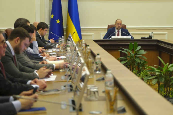 Кабмін передав на дороги 62 мільйони із програми МОЗ по онкозахворюванням