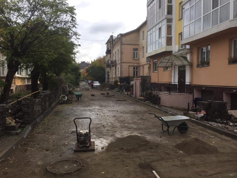 У Франківську учергове намагаються відремонтувати вулицю Коперніка (ФОТО)