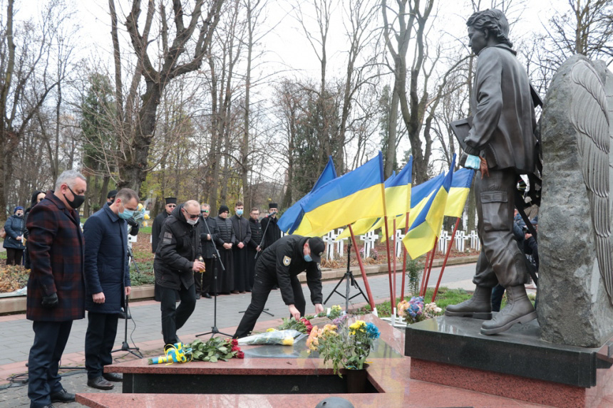 На Прикарпатті вшанували учасників Революції Гідності (ФОТО)