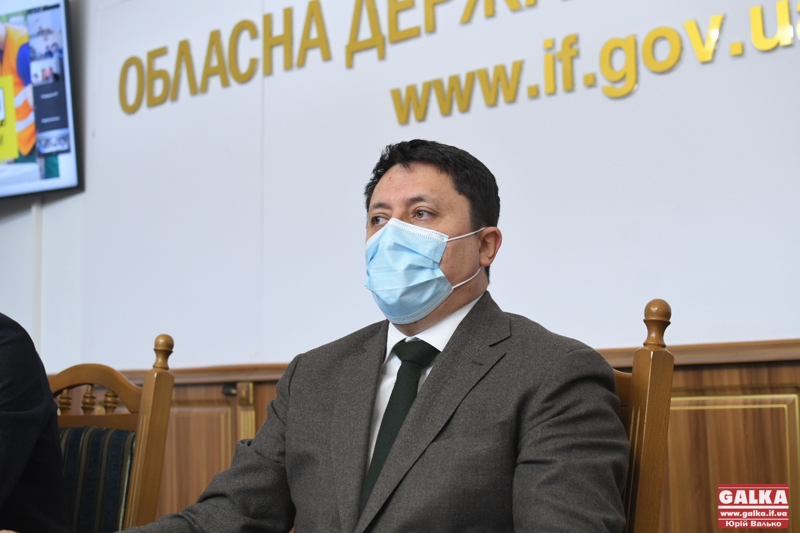 “Тут я зростав і формувався як особистість,” – нового голову Івано-Франківської ОДА представили колективу (ФОТО)