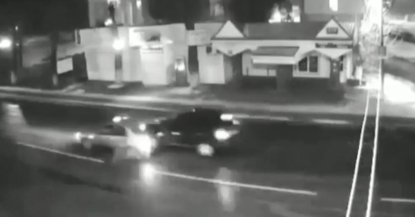 На відео потрапила ДТП, в якому постраждала шестирічна дитина і ймовірний винуватець-втікач (ВІДЕО)