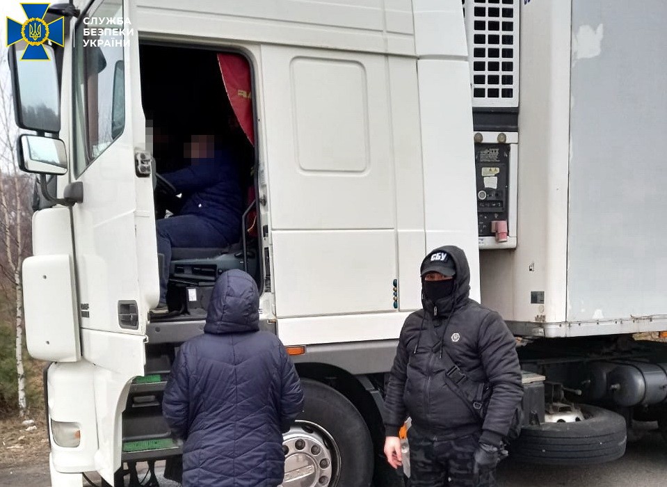 Франківські СБУ-шники блокували постачання ліків до так званої “ДНР” (ФОТО)