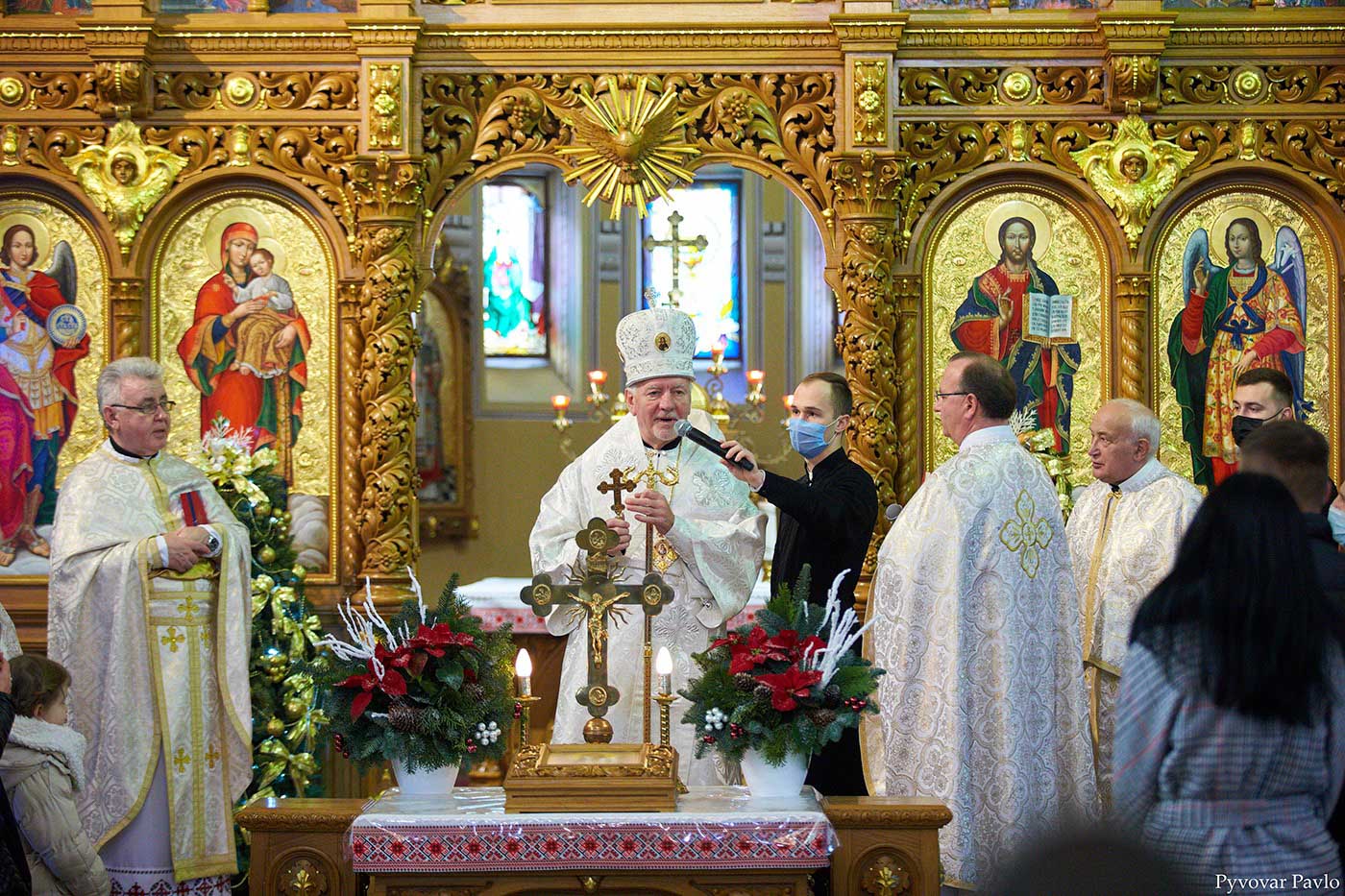 Спільною молитвою в Івано-Франківську розпочався Міжнародний фестиваль «Коляда на Майзлях» (ВІДЕО)