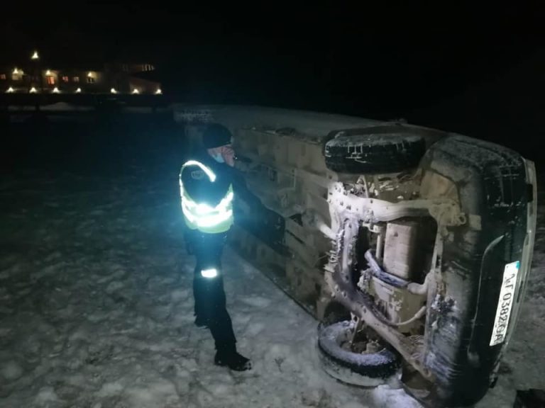 На Верховинщині перекинувся “Сітроен”: загинула семирічна дівчинка (ФОТО)