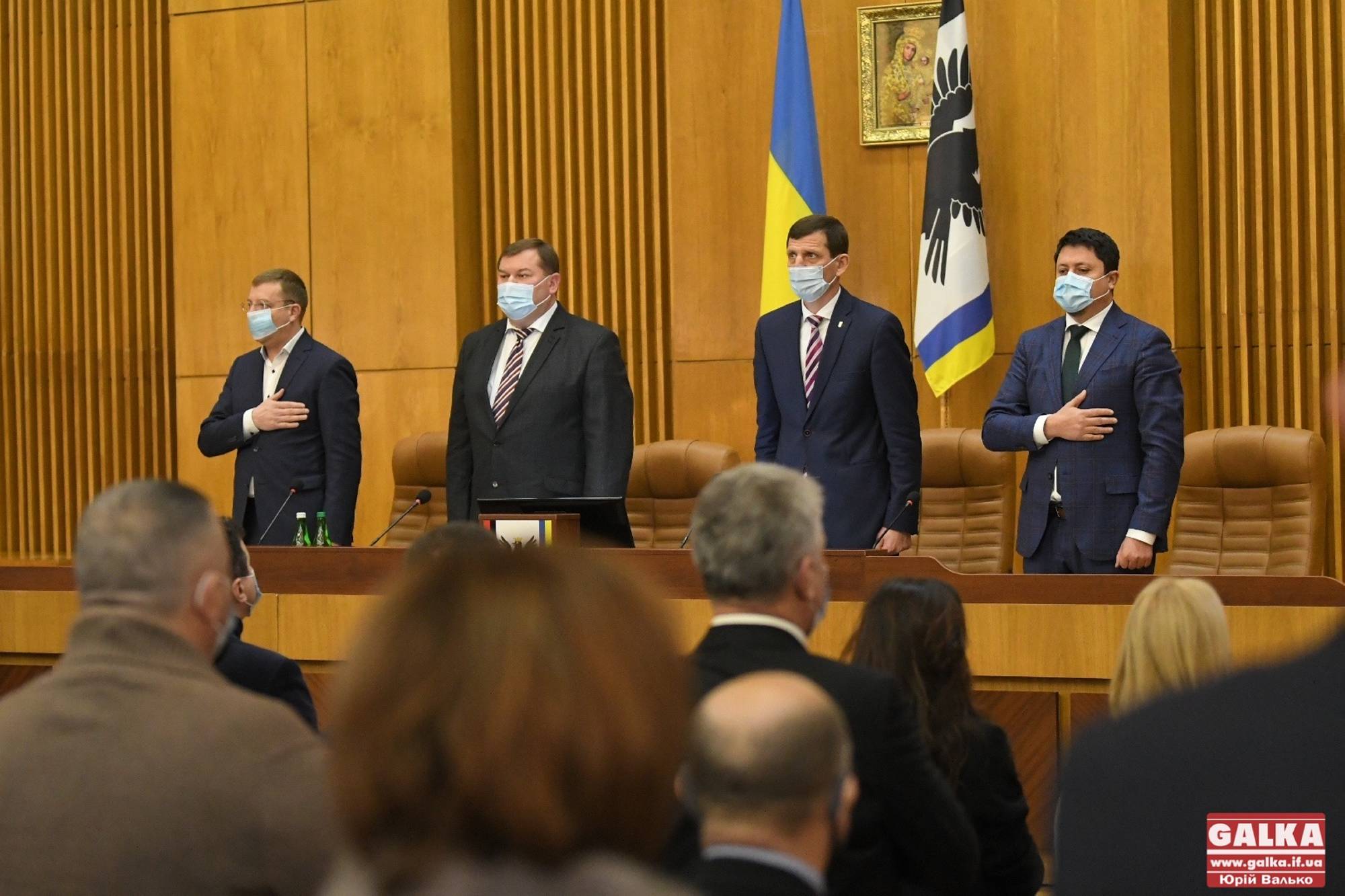 Депутати обласної ради відреагували на ріст тарифів та вимагають рік не збільшувати вартість комунальних послуг (ФОТО)