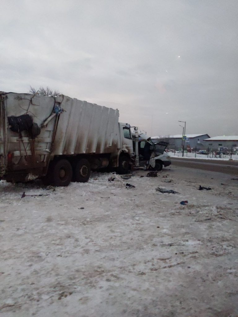 Двоє померли і 13 травмовані: у поліції назвали причини смертельної ДТП поблизу автобазару (ФОТОФАКТ)