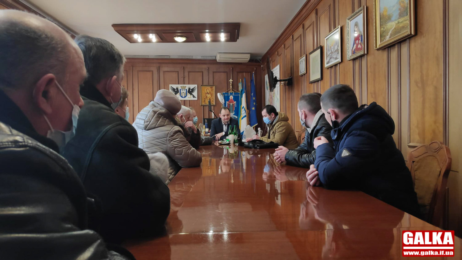 Марцінків визнав, що його радниця причетна до земельних оборудок та звільнив її 