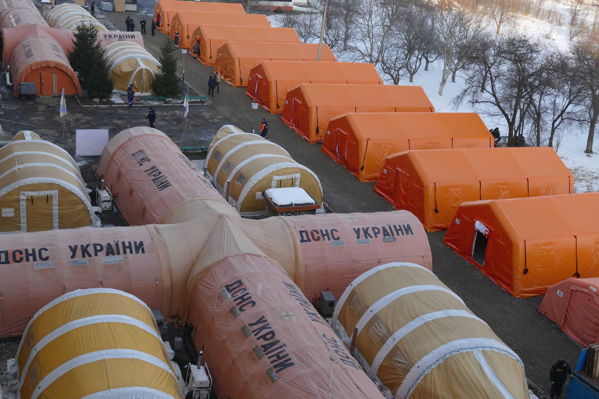 Мобільний COVID-шпиталь на Прикарпатті вже готовий приймати хворих (ФОТО, ВІДЕО)