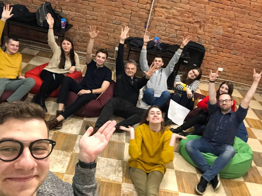 Франківські студенти-медики перевірятимуть дітям спину й стопи (ФОТО)