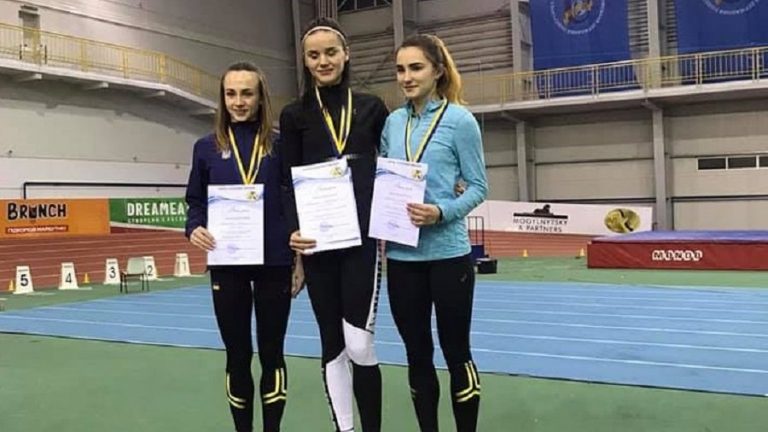 Прикарпатська легкоатлетка виборола бронзу на чемпіонаті України (ФОТО)