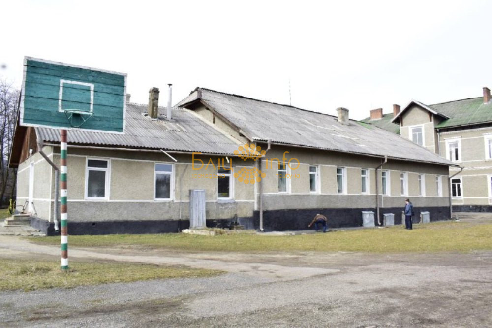 У Косові досліджуватимуть підвали ліцею, де раніше була в’язниця НКВС (ФОТО, ВІДЕО)