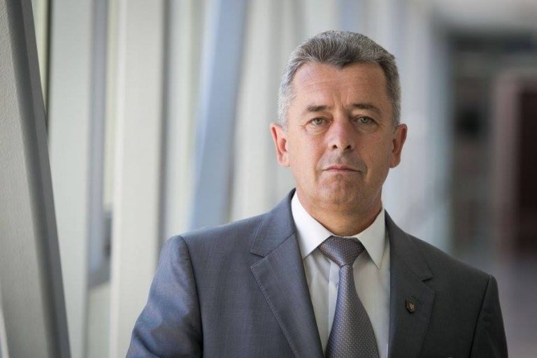 Ексмер Франківська попри образи підтримав на виборах кандидата від “Свободи”