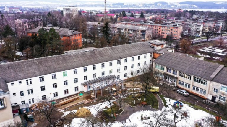 У Бурштині в рамках «Великого будівництва» реконструюють приймальне відділення лікарні, – Андрій Бойчук (ФОТО, ВІДЕО)