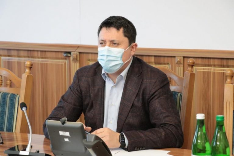 Проведення вакцинації та дотримання протиепідемічних правил – заходи, які допоможуть подолати COVID-19, – Андрій Бойчук