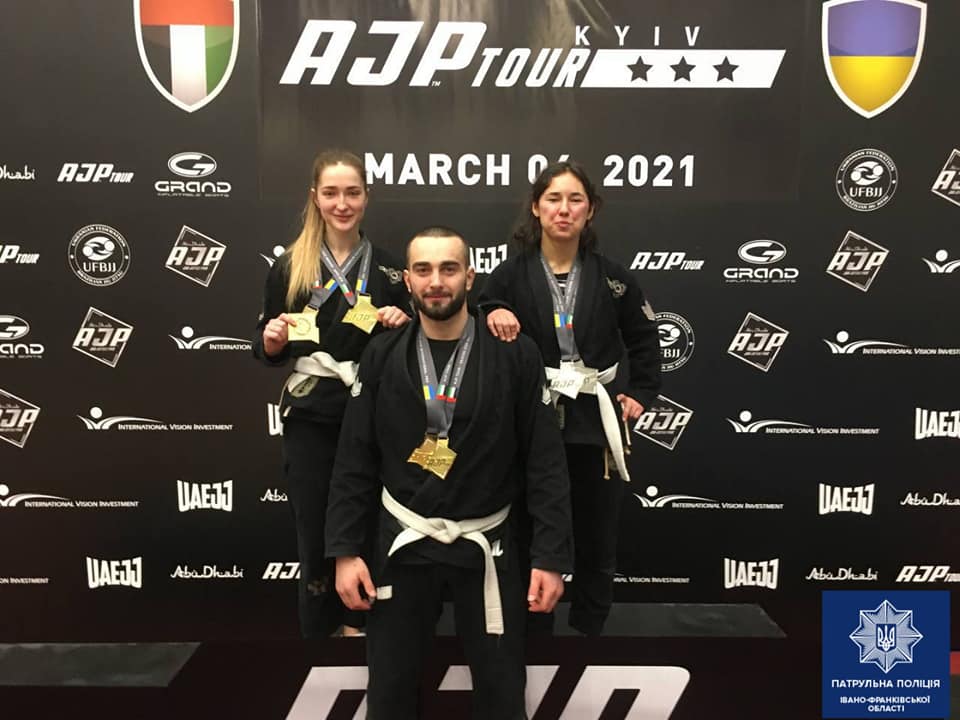 Франківські патрульні вибороли шість медалей на міжнародному чемпіонаті з джиу-джитсу