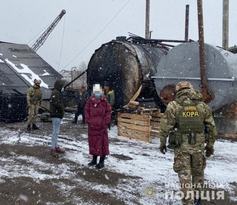 На Прикарпатті спіймали злочинців, які вкрали нафти на два мільйони гривень (ФОТО)
