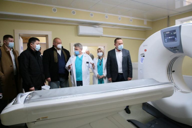 У Надвірнянській ЦРЛ відкрили відреконструйоване приймальне відділення (ФОТО)