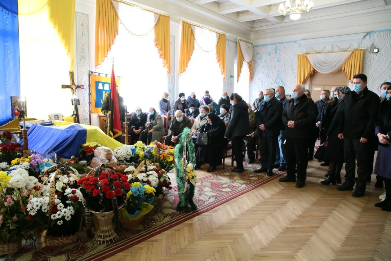 Сьогодні Прикарпаття у скорботі, – голова ОДА про прощання із захисником Сергієм Барничем