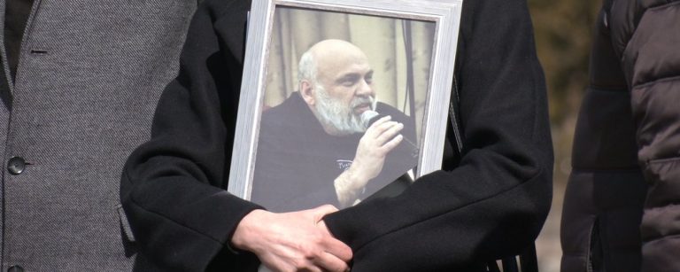 У Франківську на Алеї слави поховали президента клубу ерудитів Володимира Макарова