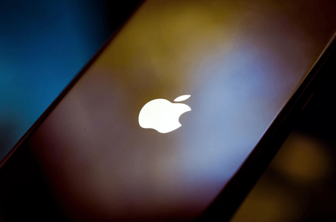 iPhone 2022: за скільки днів українець може заробити на новий флагман Applе (ІНФОГРАФІКА)