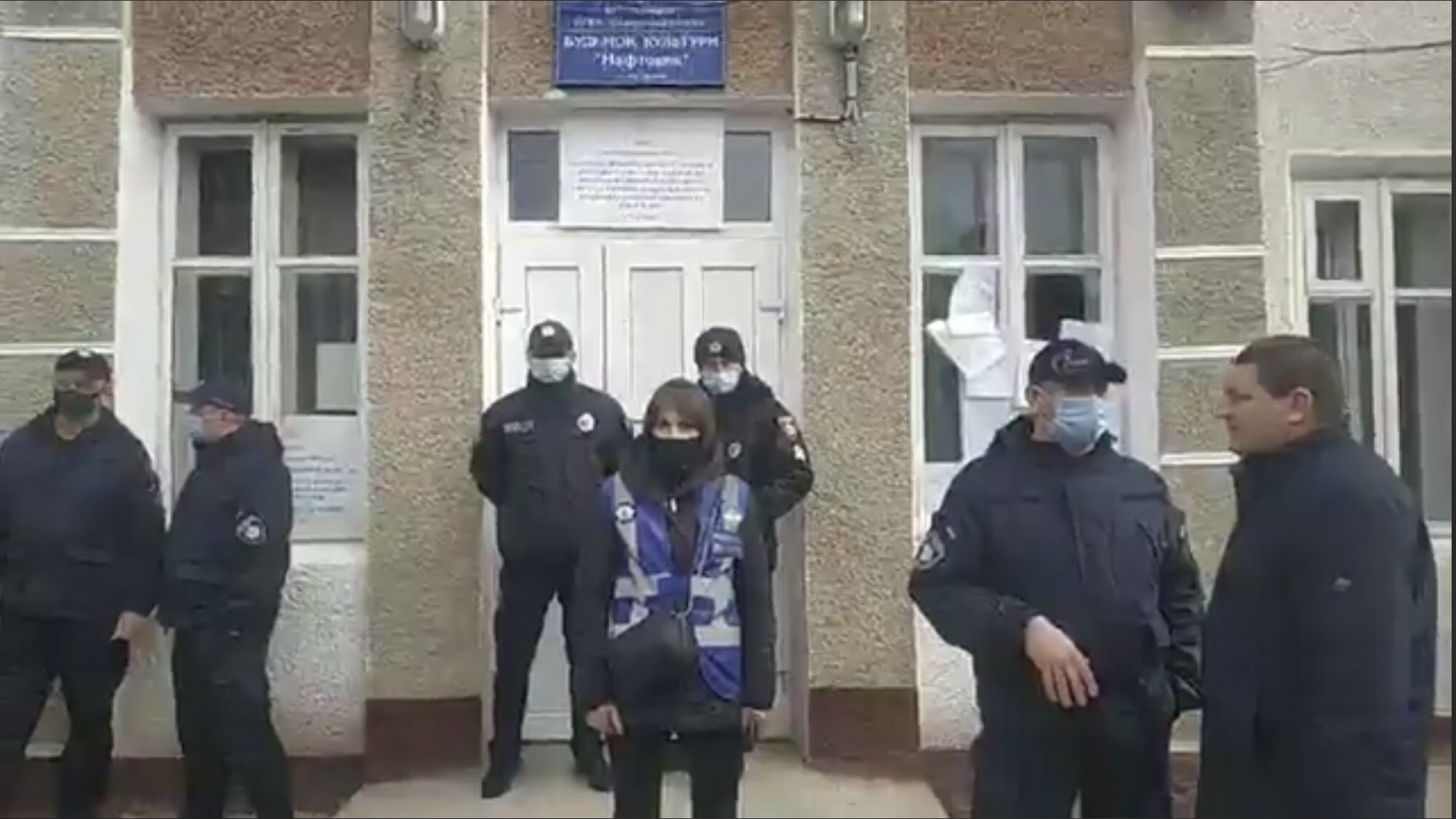 У Надвірній знову зупинився підрахунок голосів: в ОВК йдуть слідчі дії (ВІДЕО)