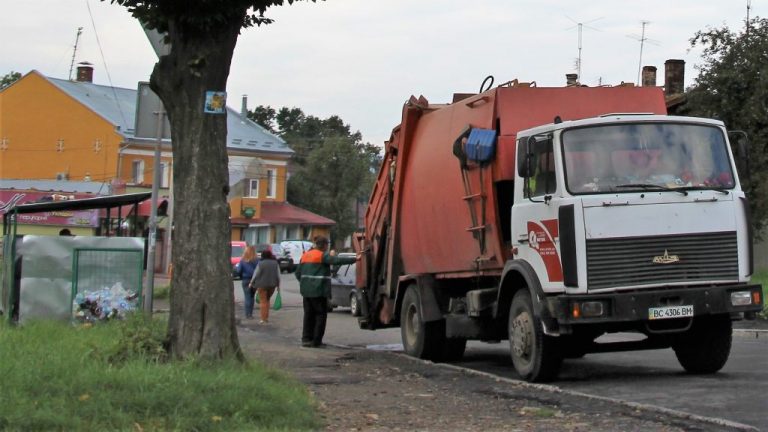 У Калуші на близько 60% зросте вартість вивезення сміття