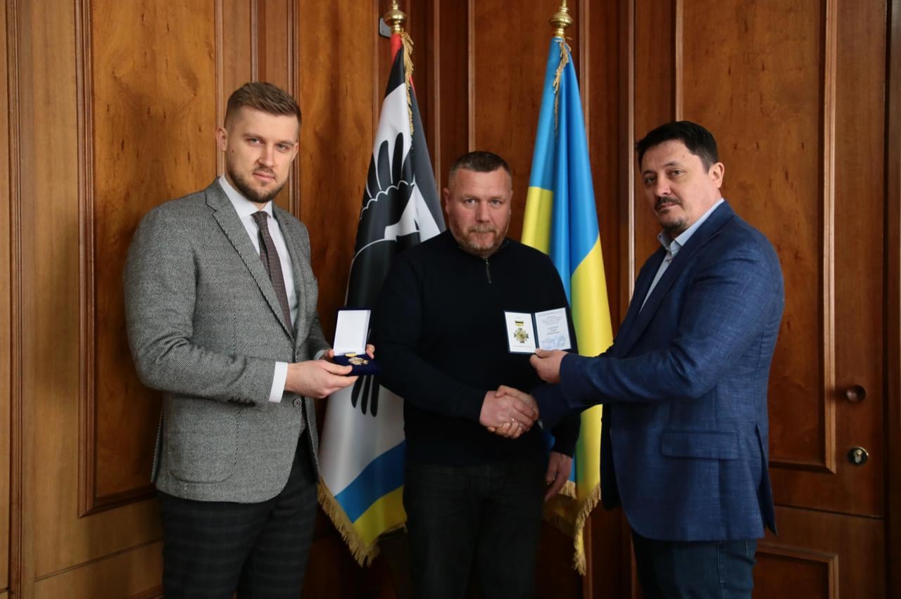 Очільник ДП “Дороги Прикарпаття” отримав найвищу нагороду Франківщини (ФОТОФАКТ)