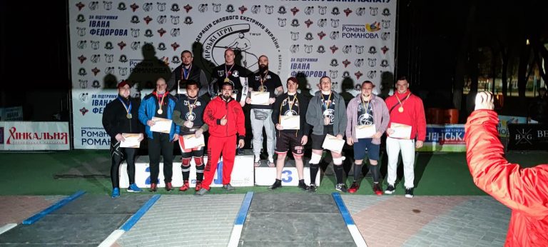 Чемпіон України та ще чотири медалі: прикарпатці показали відмінні результати на Чемпіонаті України серед богатирів (ФОТО)