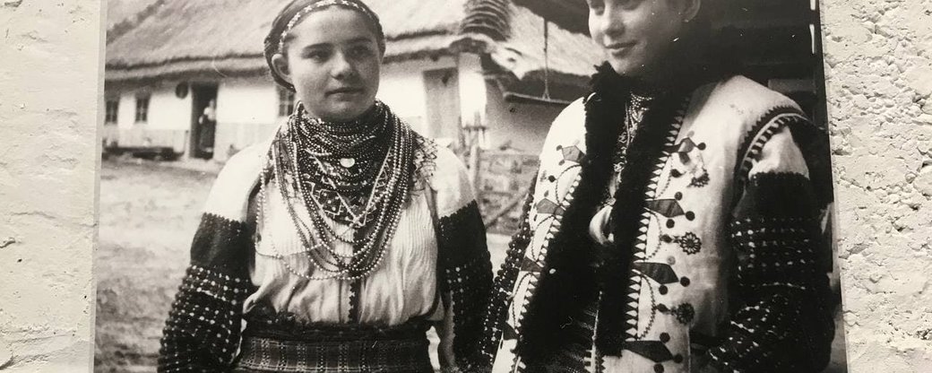 Гуцульщина у 30-их роках: у Франківську відкрили виставку світлин Юліана Дороша (ФОТО)