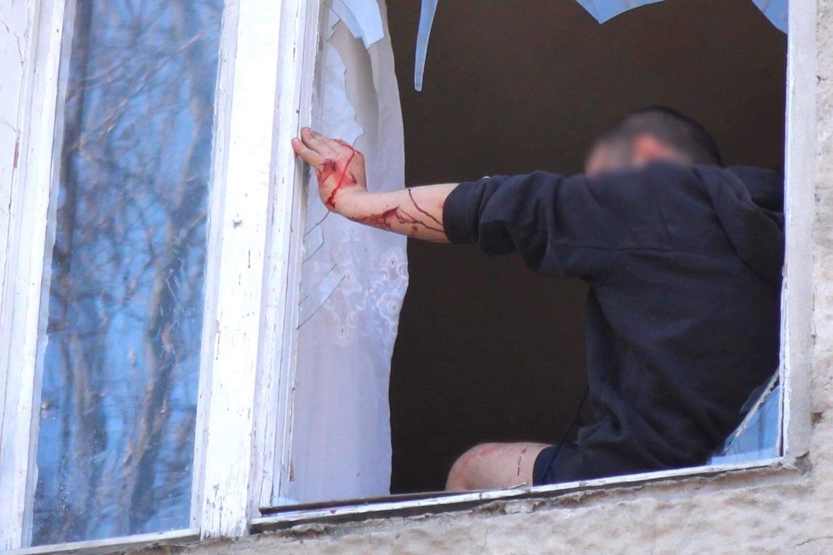 У Франківську чоловік вбив свого товариша та не хотів здаватися поліції (ФОТО)