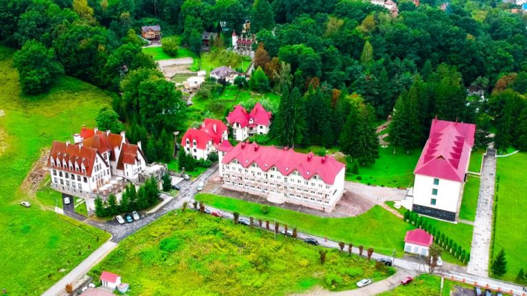 23 мільйони за кілометр: фірма Шевченка відремонтує дорогу до закарпатського санаторію за понад пів мільярда