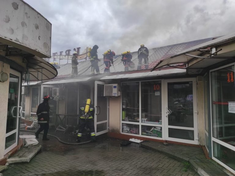 Фахівці назвали причину пожежі квіткового павільйону в центрі Франківська