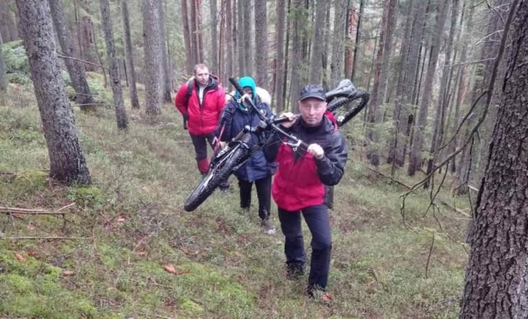 У Ворохті розшукали 16-річного велотуриста, який заблукав у горах (ФОТО)