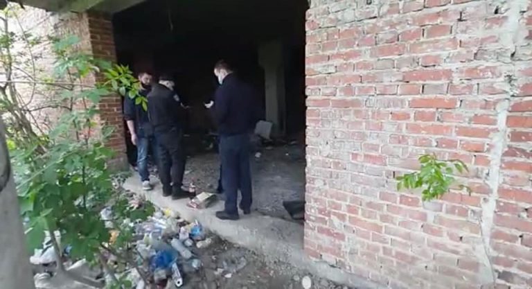 Подвійне вбивство у Франківську: поліція знайшла підозрюваного (ФОТО)