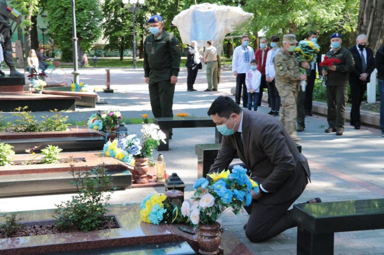 “Герої творять націю і завжди готові рятувати її”, – голова ОДА Андрій Бойчук