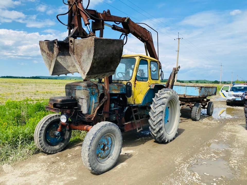 Чергового крадія гравію спіймали на Франківщині (ФОТО)